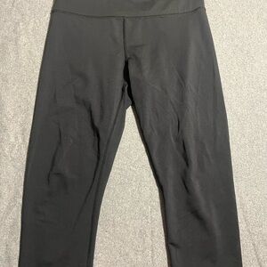 ZYIA Active Black Leggings Size 6-8 Cropped